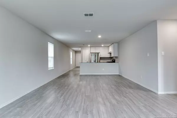 San Antonio, TX 78245,8535 Western Tanager