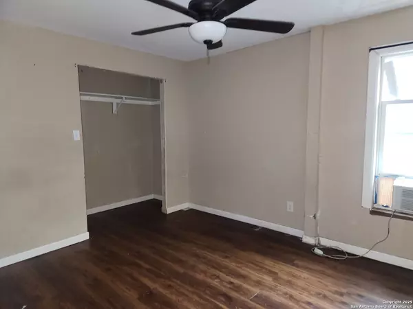 San Antonio, TX 78207,3319 salinas