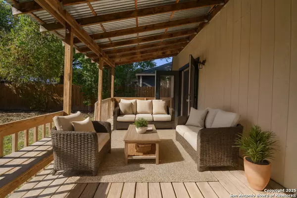 Converse, TX 78109,8166 cheryl meadow