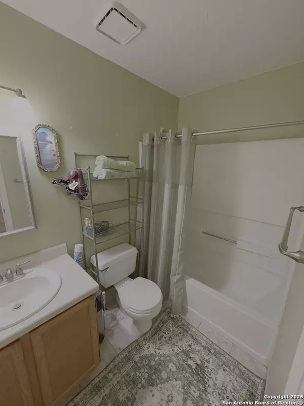 San Antonio, TX 78249,12731 huntsman view