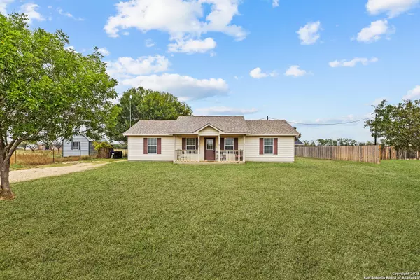 3328 State Highway 173, Hondo, TX 78861