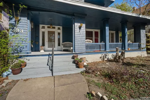 San Antonio, TX 78212-3344,433 W Woodlawn Ave