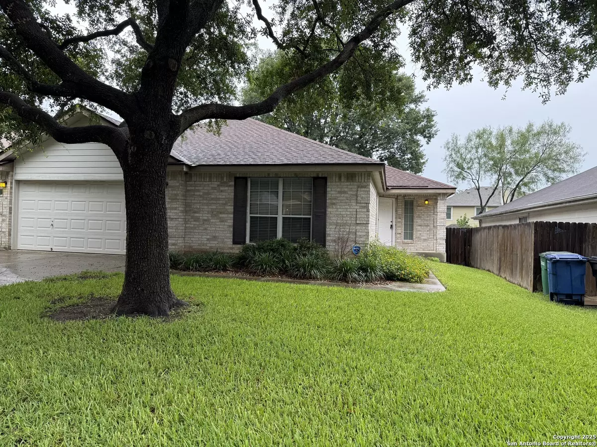 San Antonio, TX 78247,5335 stormy skies