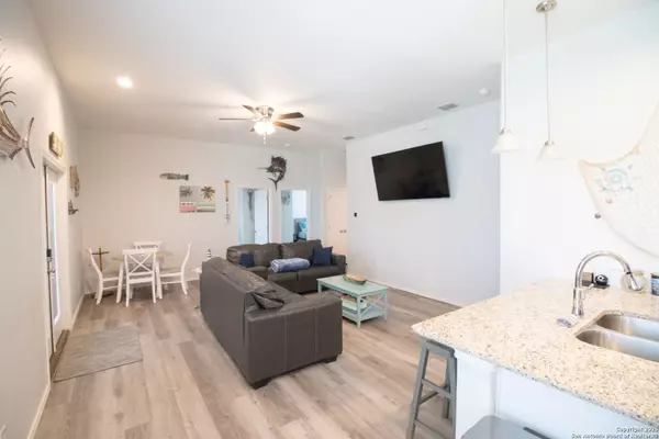 Rockport, TX 78382,207 Paradise Dr