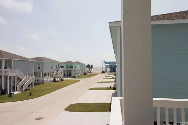 Rockport, TX 78382,207 Paradise Dr