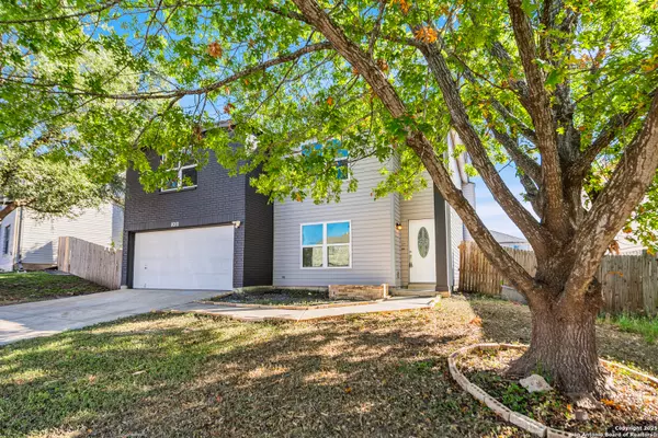 Converse, TX 78109,8010 Chestnut Gate