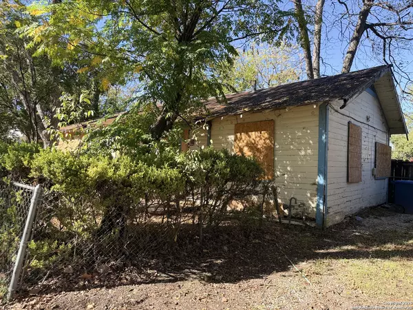 San Antonio, TX 78225,1033 Saldana