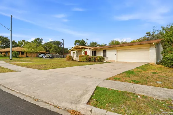 San Antonio, TX 78230,3715 Minthill Dr