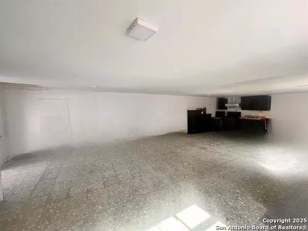 Laredo, TX 78040,1817 1/2 Lincoln St