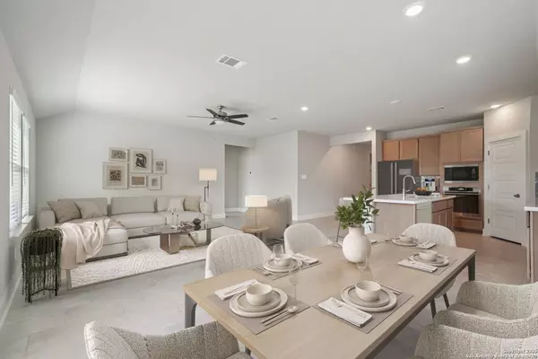 918 Earp Blvd, San Antonio, TX 78260