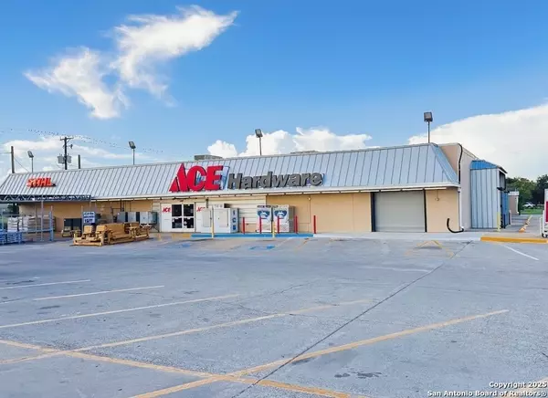 616 US Highway 181, Taft, TX 78390