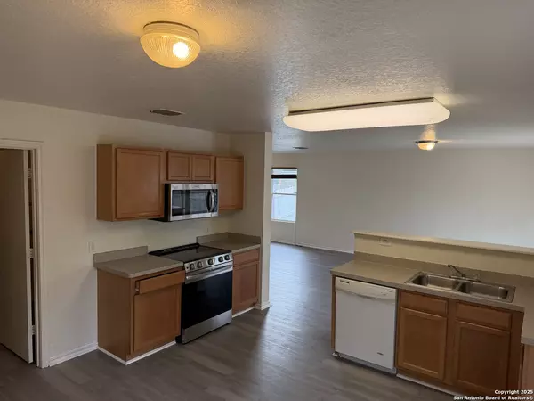 San Antonio, TX 78245,3819 Amber Hollow