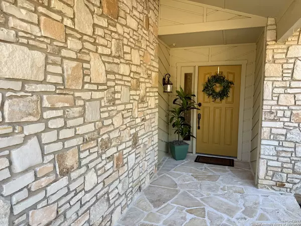 San Antonio, TX 78231,13731 Castle Grove Dr.