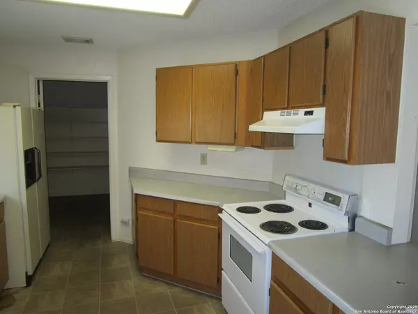 San Antonio, TX 78250,7555 Branston