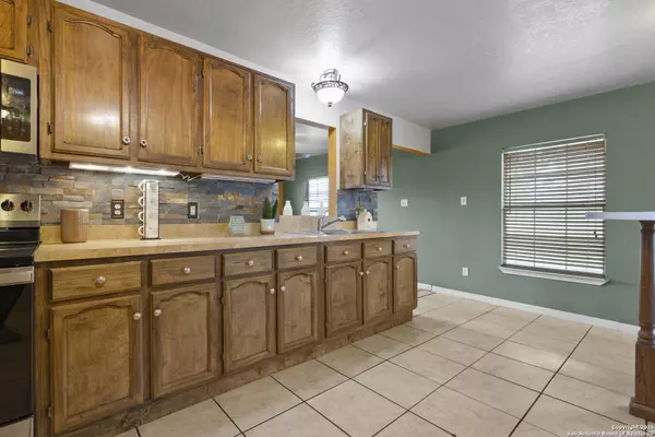 Atascosa, TX 78002,16097 Trawalter Rd