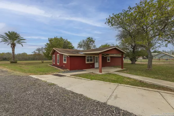 16097 Trawalter Rd, Atascosa, TX 78002