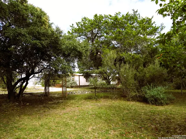 Lakehills, TX 78063,164 E 18th