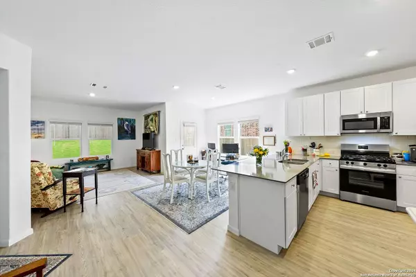 Bulverde, TX 78163,31927 Native Sun