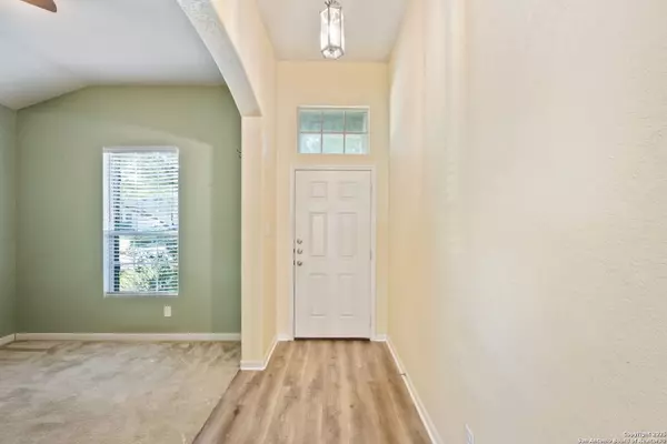 San Antonio, TX 78245,11339 Oaks Hike