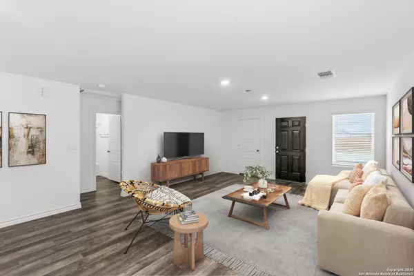 San Antonio, TX 78245,5128 Bay Breeze