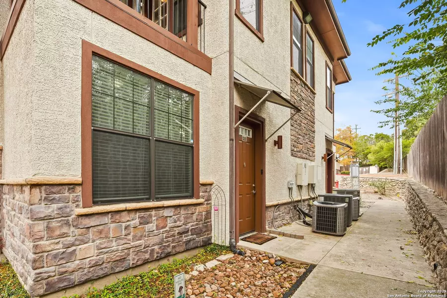 7342 Oak Manor UNIT #6202, San Antonio, TX 78229