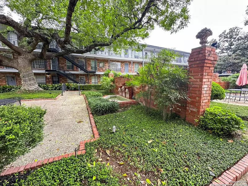 8401 New Braunfels UNIT 317 A, San Antonio, TX 78209