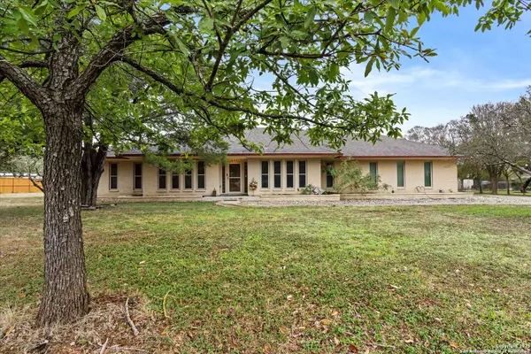 New Braunfels, TX 78132,407 Windsor Ln
