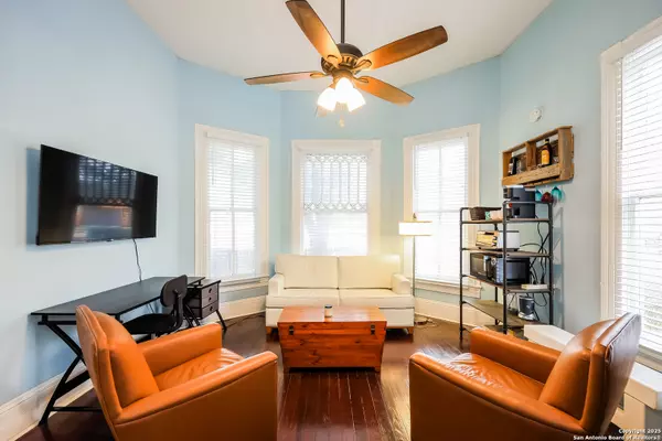 San Antonio, TX 78212,823 W Euclid UNIT 4