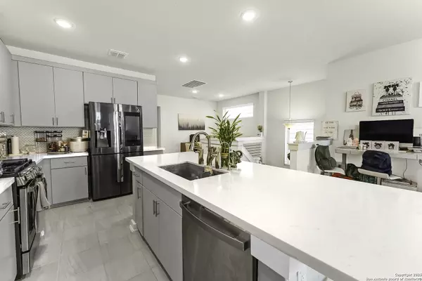 San Antonio, TX 78249,6446 Babcock Rd #27