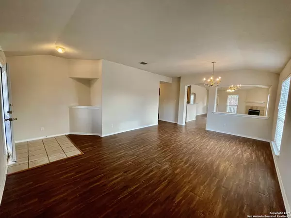 San Antonio, TX 78258,102 Lindseys