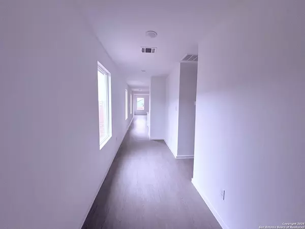 Seguin, TX 78155,5705 Mangas Cir