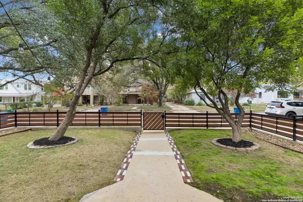 San Antonio, TX 78209,218 Allensworth