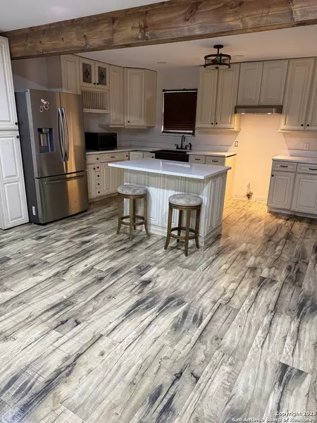 139 Grapeland, San Antonio, TX 78214