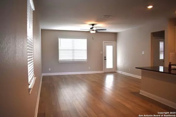 Converse, TX 78109,9210 Espadrille Run