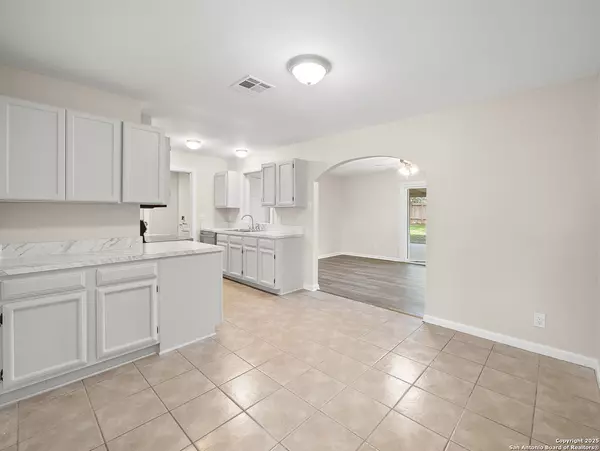 Universal City, TX 78148,154 Parkview Dr