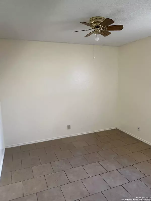 San Antonio, TX 78250,7231 Coral Springs