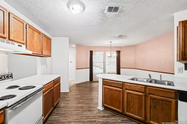 San Antonio, TX 78247,3210 Le Blanc