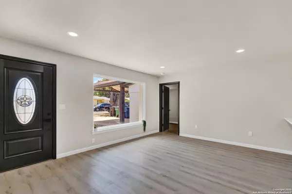 San Antonio, TX 78213,227 Burwood