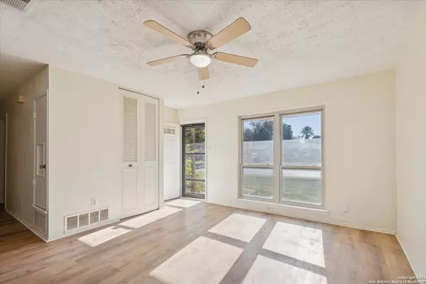 Schertz, TX 78154,717 Aero