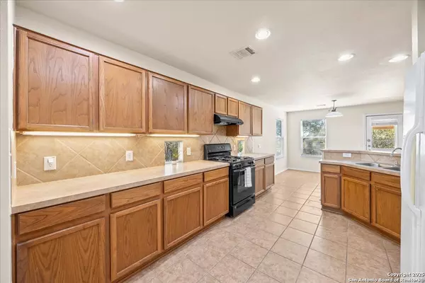 Selma, TX 78154,15802 Delaware