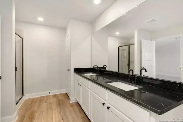 Converse, TX 78109,6311 Nubuck Branch