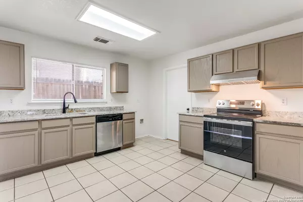 San Antonio, TX 78238,8 Laden