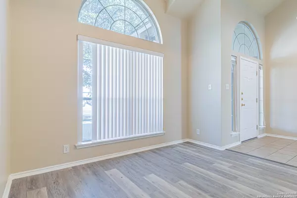 Converse, TX 78109,9518 Anderson Way