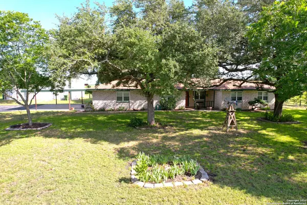St Hedwig, TX 78152-9781,15251 MILLER RD