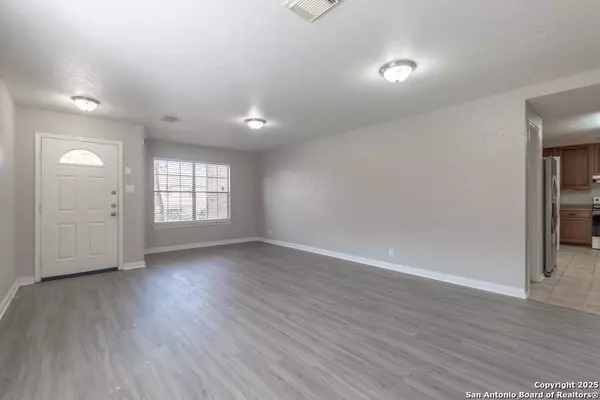 San Antonio, TX 78254,7734 Barhill Post