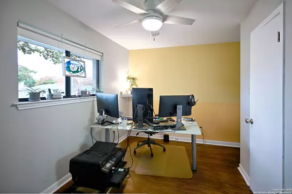 New Braunfels, TX 78132,240 Oak Court