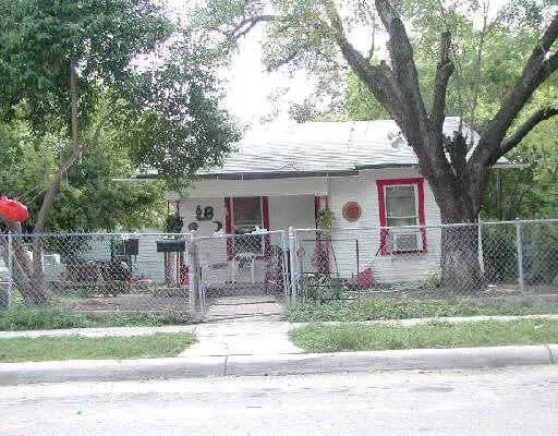 San Antonio, 78207-,3118 MORALES ST