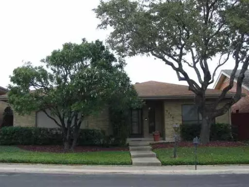 Windcrest, TX 78239-2018,5806 WINTERHAVEN DR