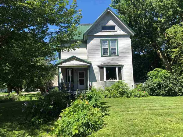 720 S Frederick, Oelwein, IA 50662