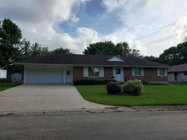 1206 1st St. SE, Oelwein, IA 50662